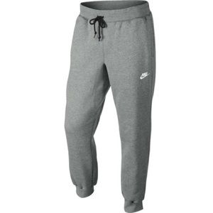 Men’s standard fit Nike joggers